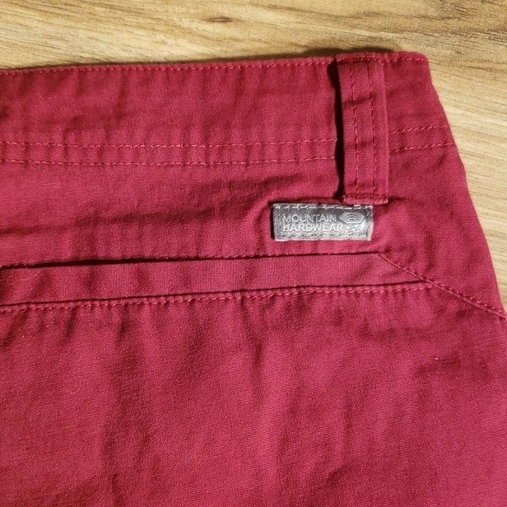 Red/Maroon Mountain Hardware Flat Front Shorts - image 4